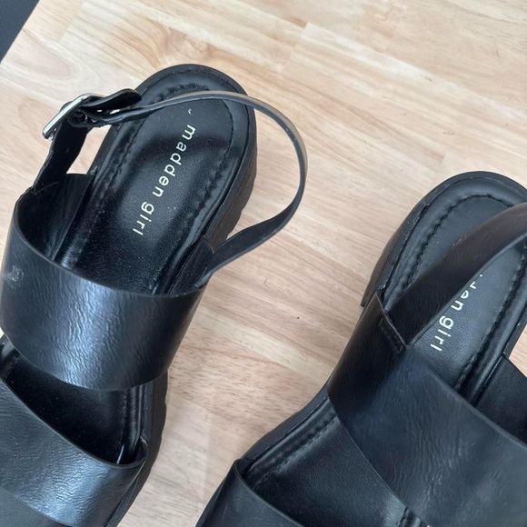Madden Girl Chunky Black Sandal Platform - Picture 3 of 6